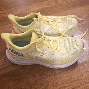 Hoka Clifton’s